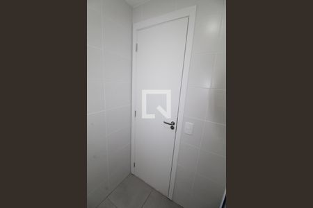 Banheiro de apartamento para alugar com 2 quartos, 56m² em Vila Industrial, São José dos Campos