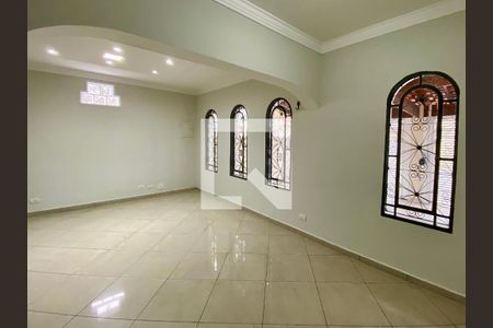 Casa para alugar com 3 quartos, 250m² em Parque Continental I, Guarulhos