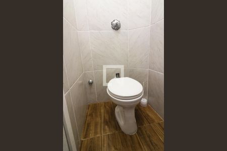Lavabo de apartamento à venda com 2 quartos, 62m² em Menino Deus, Porto Alegre