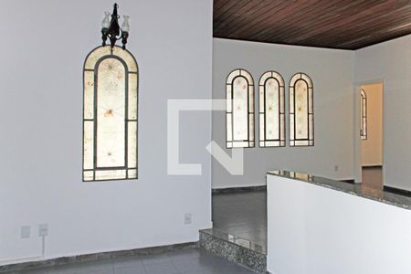 Casa de Condomínio para alugar com 3 quartos, 280m² em Condomínio Estância Marambaia, Vinhedo