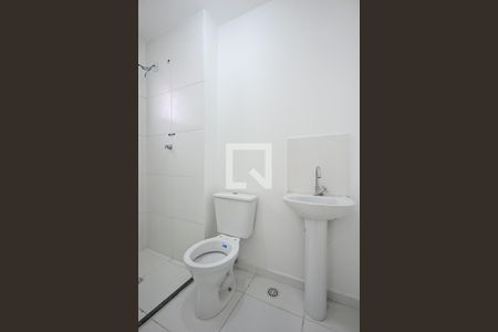 Banheiro de apartamento para alugar com 1 quarto, 46m² em Vila Suzana, São Paulo