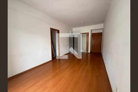 Apartamento à venda com 3 quartos, 82m² em Estoril, Belo Horizonte