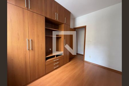 Apartamento à venda com 3 quartos, 82m² em Estoril, Belo Horizonte