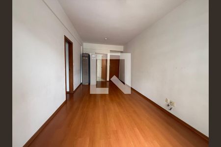 Apartamento à venda com 3 quartos, 82m² em Estoril, Belo Horizonte