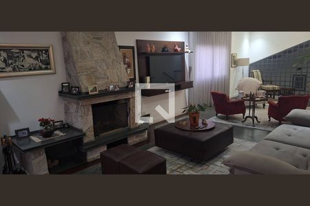 Sala de Estar de casa de condomínio à venda com 4 quartos, 435m² em Morada dos Pinheiros (aldeia da Serra), Barueri