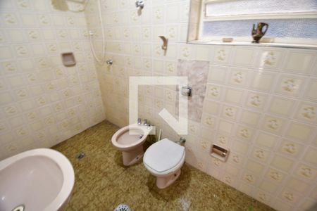 Banheiro de casa à venda com 3 quartos, 200m² em Vila Nogueira, Campinas