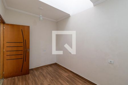 Quarto 1 de casa para alugar com 2 quartos, 85m² em Jardim das Oliveiras, São Paulo