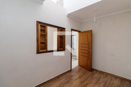 Quarto 1 de casa para alugar com 2 quartos, 85m² em Jardim das Oliveiras, São Paulo