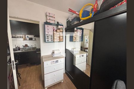 Quarto 1 de apartamento para alugar com 2 quartos, 34m² em Vila Pierina, São Paulo