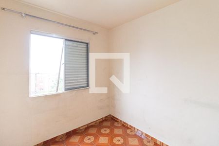 Quarto 2 de apartamento para alugar com 2 quartos, 51m² em Conjunto Habitacional Presidente Castelo Branco, Carapicuíba