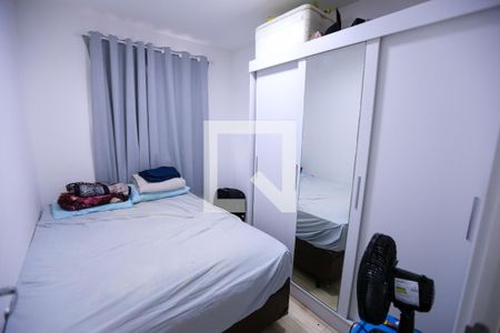 Quarto 1 de apartamento à venda com 2 quartos, 40m² em Vila Zat, São Paulo