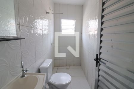Banheiro de casa para alugar com 1 quarto, 55m² em Conceicao, Osasco