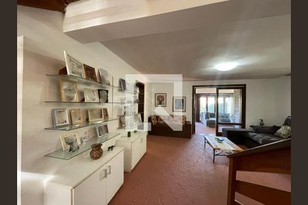 Casa para alugar com 5 quartos, 250m² em Jardim Mauá, Novo Hamburgo