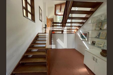 Casa para alugar com 5 quartos, 250m² em Jardim Mauá, Novo Hamburgo