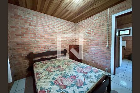 Quarto 1 de apartamento para alugar com 2 quartos, 36m² em São João do Rio Vermelho, Florianópolis