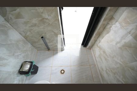 Banheiro Social de casa à venda com 3 quartos, 270m² em Vila Linda, Santo André