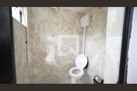 Banheiro Social de casa à venda com 3 quartos, 270m² em Vila Linda, Santo André