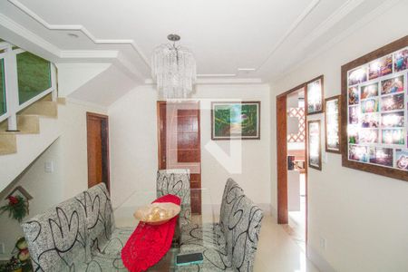Casa para alugar com 4 quartos, 306m² em Jardim Sulacap, Rio de Janeiro