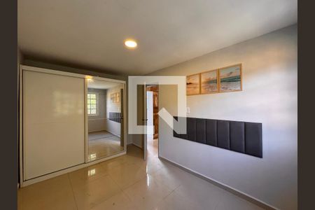Quarto 1 de casa de condomínio para alugar com 2 quartos, 100m² em Vargem Pequena, Rio de Janeiro