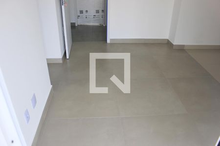 Sala de apartamento para alugar com 2 quartos, 49m² em Jardim Aida, Guarulhos