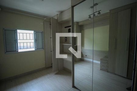 Casa à venda com 4 quartos, 172m² em Vila Bertioga, São Paulo