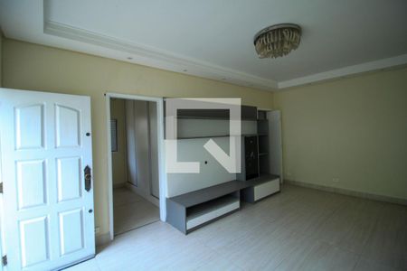 Casa à venda com 4 quartos, 172m² em Vila Bertioga, São Paulo