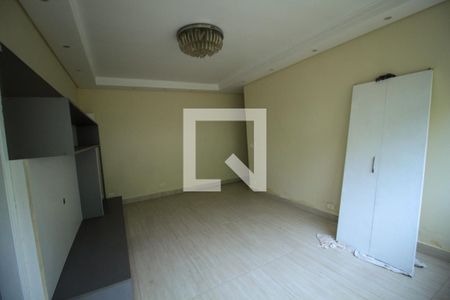 Casa à venda com 4 quartos, 172m² em Vila Bertioga, São Paulo