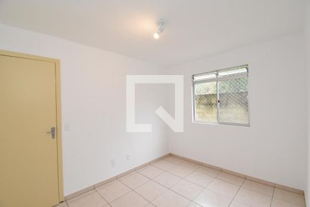 Quarto 1 de apartamento para alugar com 2 quartos, 40m² em Santa Cândida, Curitiba
