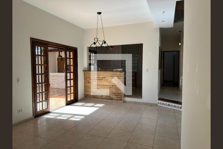Sala de casa de condomínio para alugar com 3 quartos, 350m² em Zona Preferencial 01 - Zap 1, Jacareí