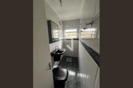 Casa à venda com 4 quartos, 150m² em Jardim Itatiaia, São Paulo