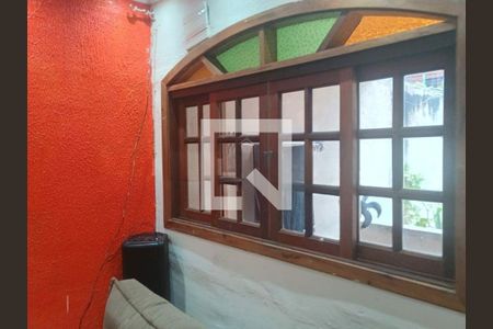 Casa à venda com 3 quartos, 80m² em Jardim Shangrilá (Zona Sul), São Paulo