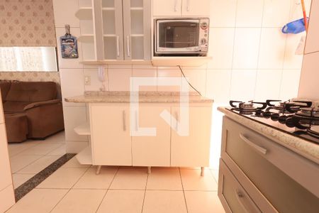 Cozinha de apartamento para alugar com 2 quartos, 52m² em Vila Rosa, Goiânia