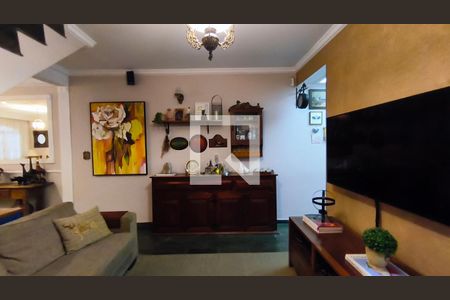 Sala de Tv de casa à venda com 5 quartos, 220m² em Cambuci, São Paulo