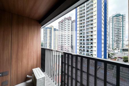 Varanda de kitnet/studio para alugar com 1 quarto, 18m² em Vila Regente Feijó, São Paulo