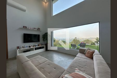 Sala de casa à venda com 3 quartos, 215m² em Parque Vila Rica, Barueri