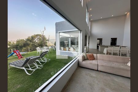Sala de casa à venda com 3 quartos, 215m² em Parque Vila Rica, Barueri