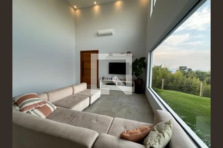 Sala de casa à venda com 3 quartos, 215m² em Parque Vila Rica, Barueri