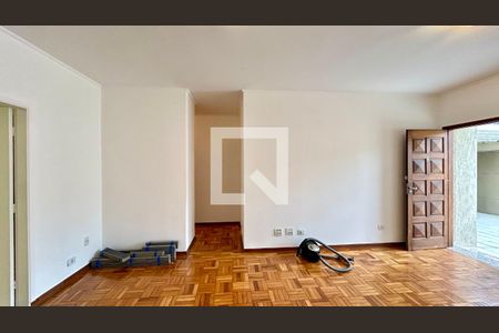 Sala de casa para alugar com 3 quartos, 190m² em Vila Rosalia, Guarulhos