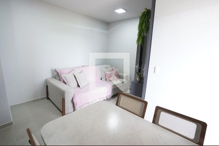 Apartamento à venda com 2 quartos, 57m² em Parque Oeste Industrial, Goiânia