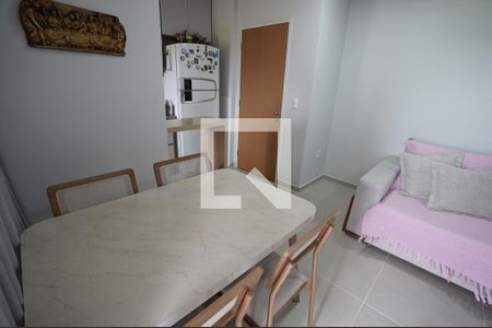 Apartamento à venda com 2 quartos, 57m² em Parque Oeste Industrial, Goiânia