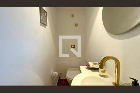Lavabo de apartamento para alugar com 3 quartos, 140m² em Pinheiros, São Paulo