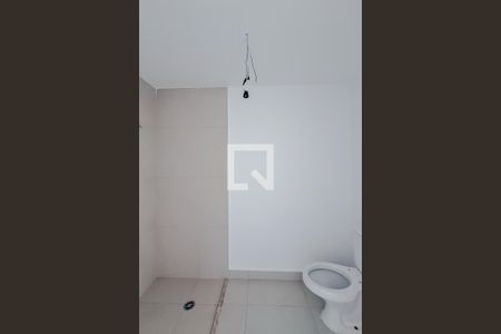 Banheiro de kitnet/studio à venda com 1 quarto, 26m² em Vila Deodoro, São Paulo