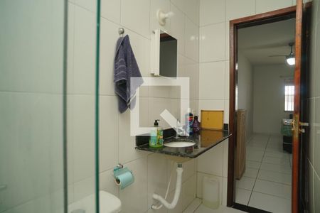 Banheiro do Quarto 1 de casa para alugar com 2 quartos, 84m² em Jardim Atlantico, Maricá