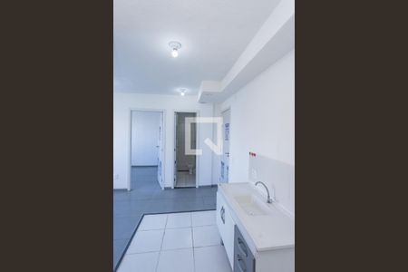 Sala, cozinha e área de serviço de apartamento para alugar com 2 quartos, 30m² em Jardim Pereira Leite, São Paulo