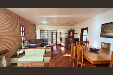 Casa à venda com 3 quartos, 345m² em Alphaville, Santana de Parnaíba