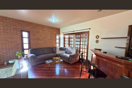 Casa à venda com 3 quartos, 345m² em Alphaville, Santana de Parnaíba