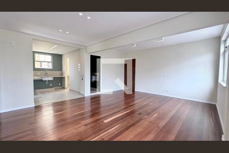 Apartamento à venda com 2 quartos, 100m² em Coracao de Jesus, Belo Horizonte