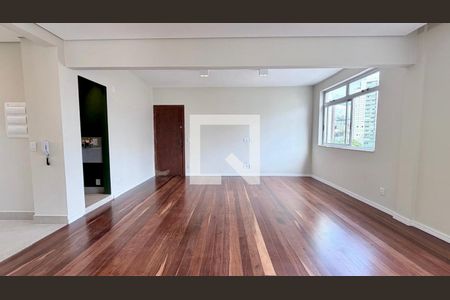 Apartamento à venda com 2 quartos, 100m² em Coracao de Jesus, Belo Horizonte