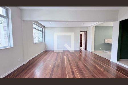 Apartamento à venda com 2 quartos, 100m² em Coracao de Jesus, Belo Horizonte