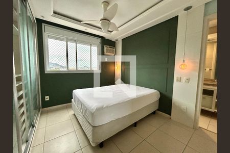 Suíte  de apartamento para alugar com 2 quartos, 80m² em Itacorubi, Florianópolis